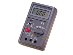 Insulation Tester 